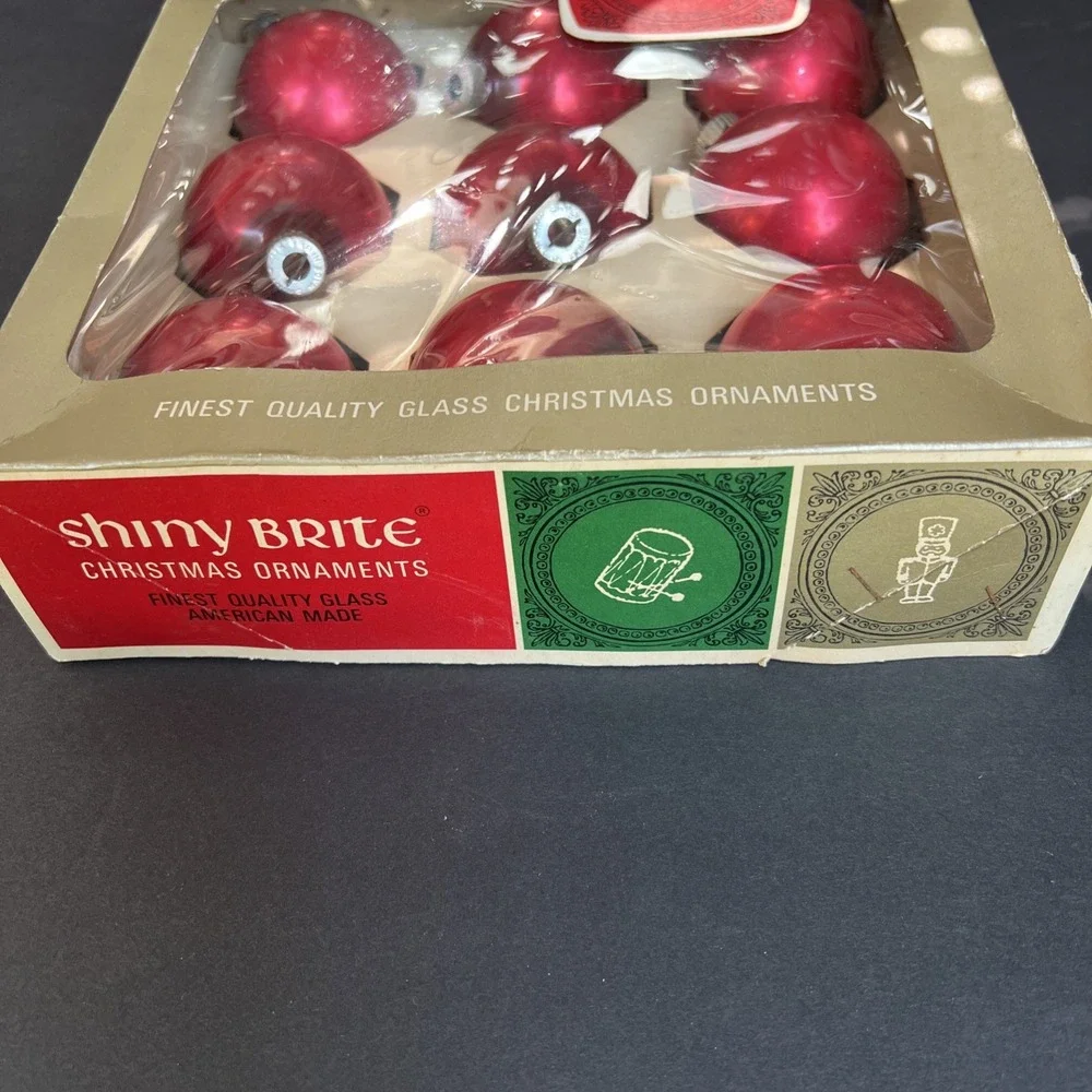 Vintage Shiny Brite Set Of 9 Glass Ornaments Red 2 1/4